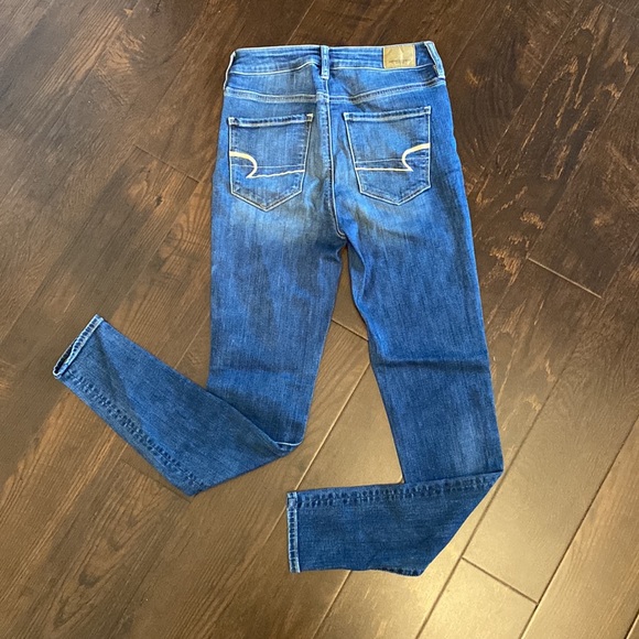 Jeans - Picture 2 of 3